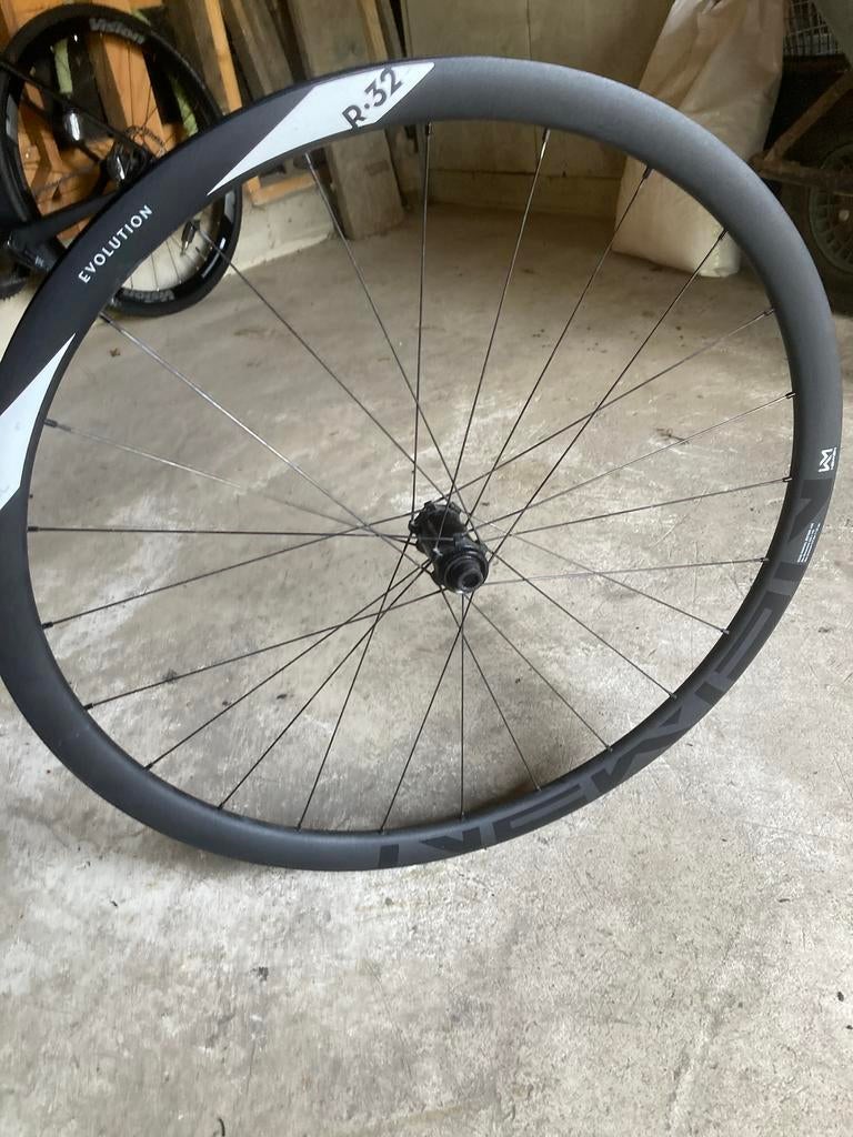 Voorwiel racefiets, Fietsen en Brommers, Fietsonderdelen, Wiel, Gebruikt, Ophalen of Verzenden, Aluminium