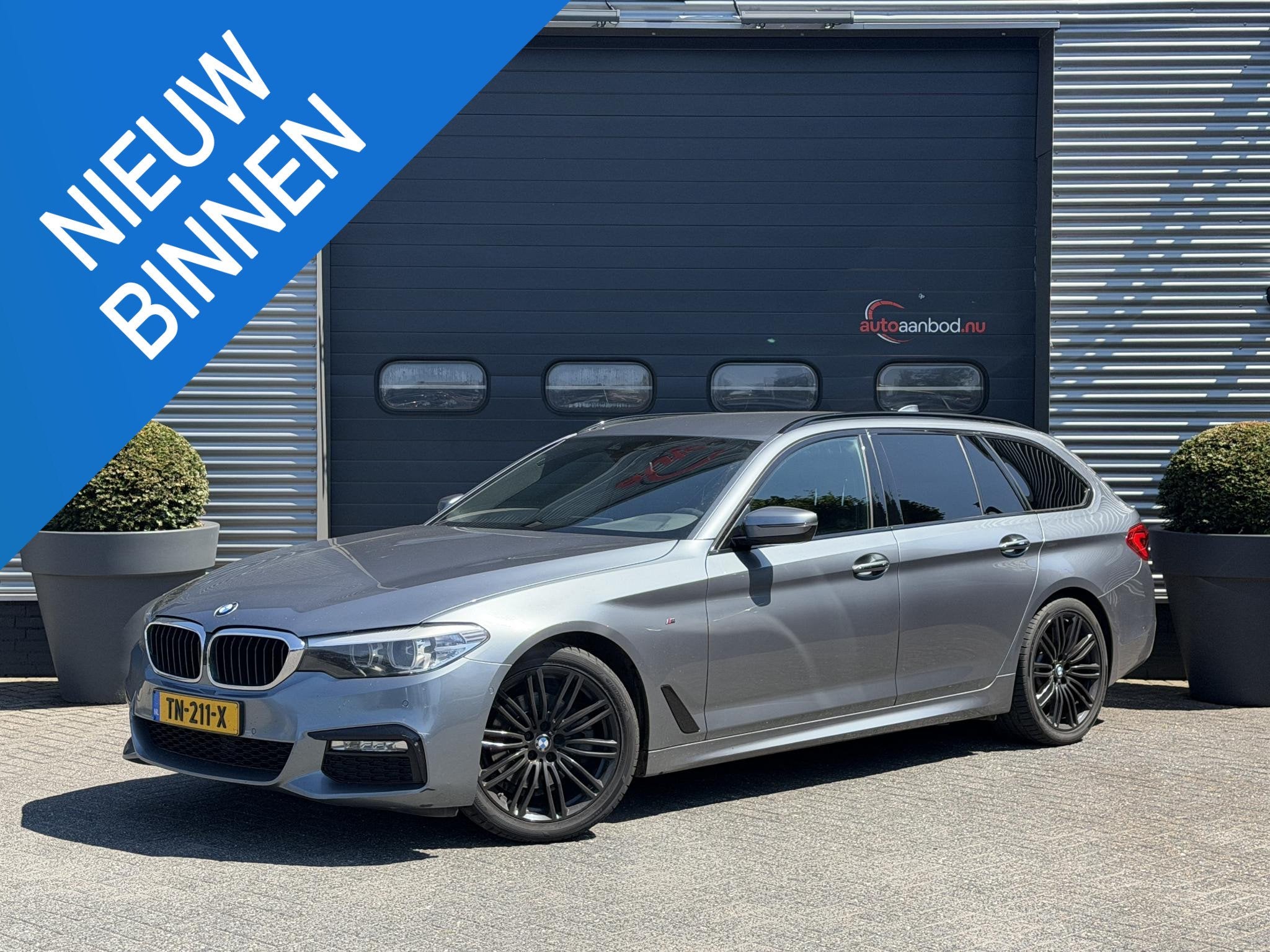 BMW 5-serie Touring 520d Executive M-Sport | Camera | Harmon, Auto's, Automaat, Achterwielaandrijving, 2000 kg, Alcantara
