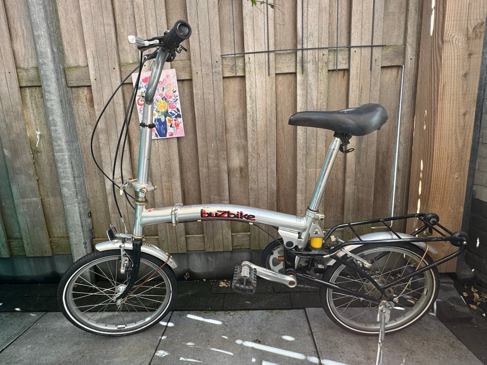 Buzbike opvouwbare fiets - ideaal voor woon-werkverkeer, Fietsen en Brommers, Fietsen | Vouwfietsen, 20 inch of meer, Gebruikt