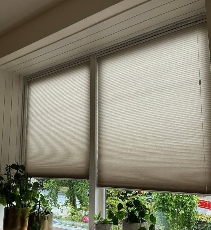 Plissé gordijn dubbel isolerend H 190 x B75 kiezel 2 stuks, Huis en Inrichting, Stoffering | Gordijnen en Lamellen, Ophalen of Verzenden