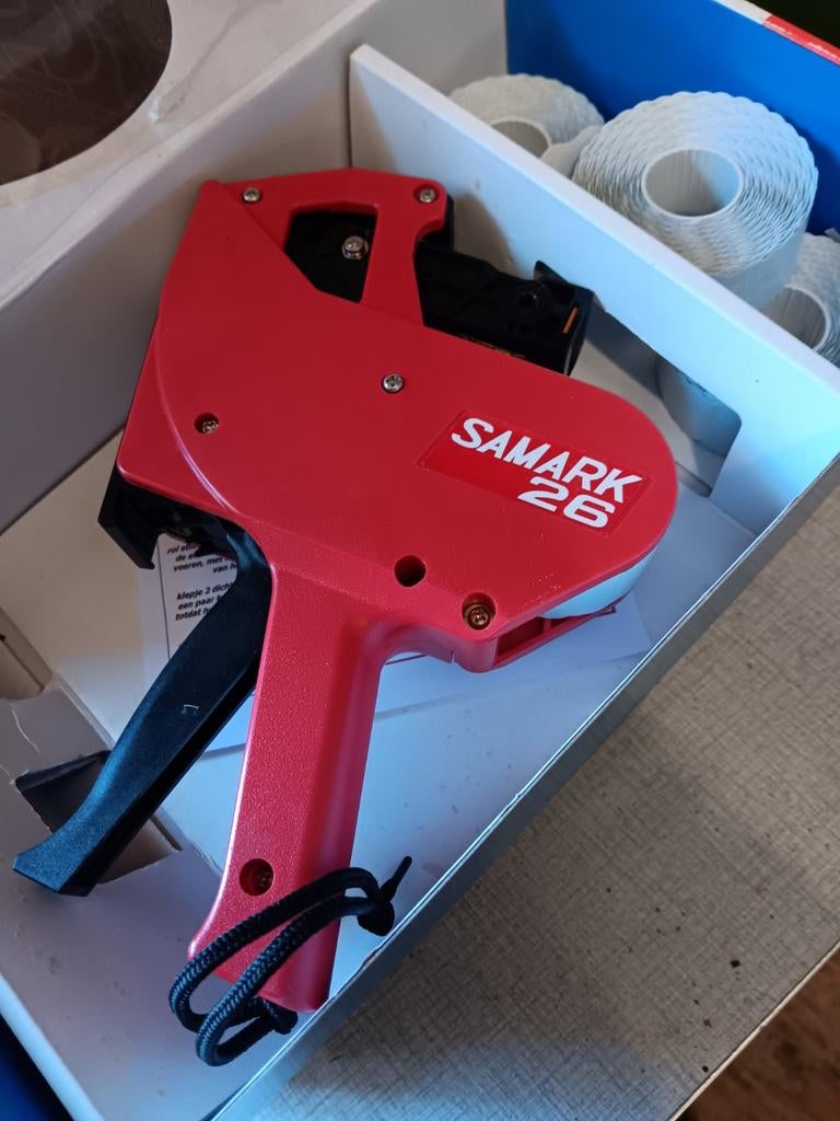 Prijstang nieuw in doos met gebruiksaanwijzing, Ophalen, Zo goed als nieuw
