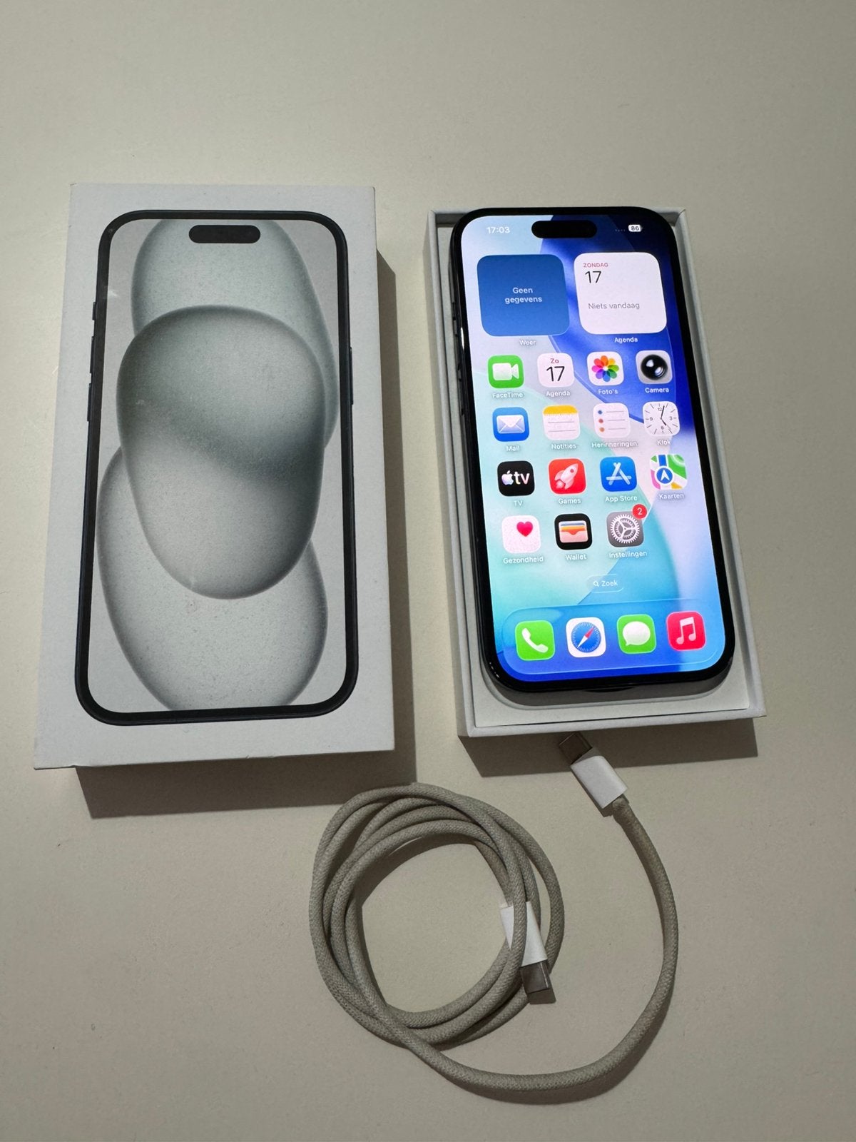 iPhone 15 128GB | Compleet Doos + Oplader, IPhone 15, Zwart, Ophalen of Verzenden, 81 %