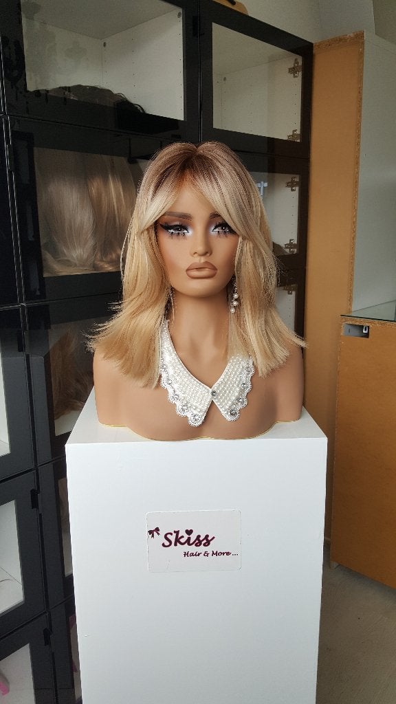 Pruik Pony/Lok: Uitgroei naar Gemeleerd Blond - Stijl 40cm, Ophalen of Verzenden, Nieuw, Pruik of Haarverlenging
