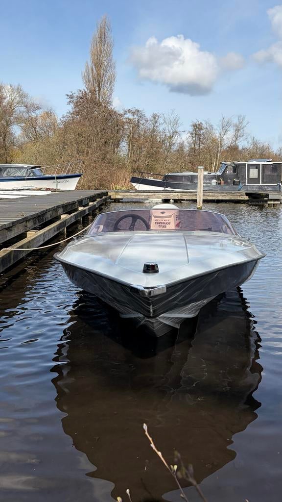 Snelle Piranha Espada 96km/u met trailer (kan zonder motor), Watersport en Boten, Ophalen, 70 tot 120 pk, Zo goed als nieuw, 3 tot 6 meter
