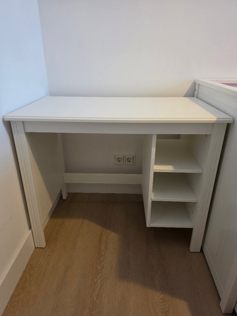 BRUSALI bureau (wit) voor thuis, Ophalen, Kinderbureau, 52 cm, Zo goed als nieuw