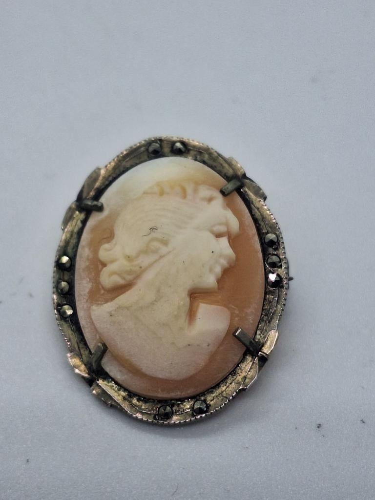 Antieke Zilveren Camee Broche Hanger - ca. 2.5 cm, Gebruikt, Minder dan 4 cm, Ophalen of Verzenden, Zilver