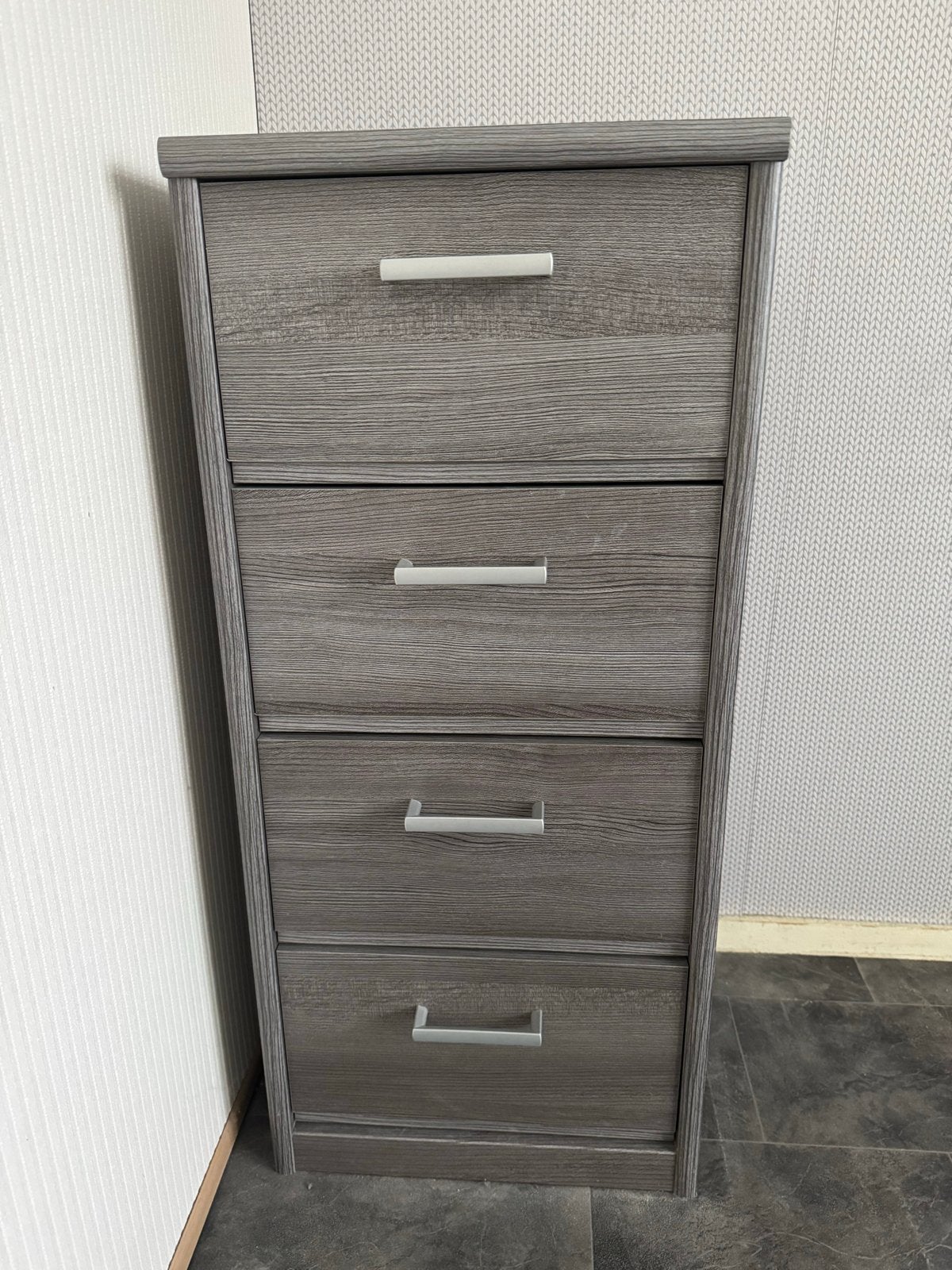 Grijze ladekast met 4 laden, Ophalen, Minder dan 50 cm, Gebruikt, 100 tot 150 cm