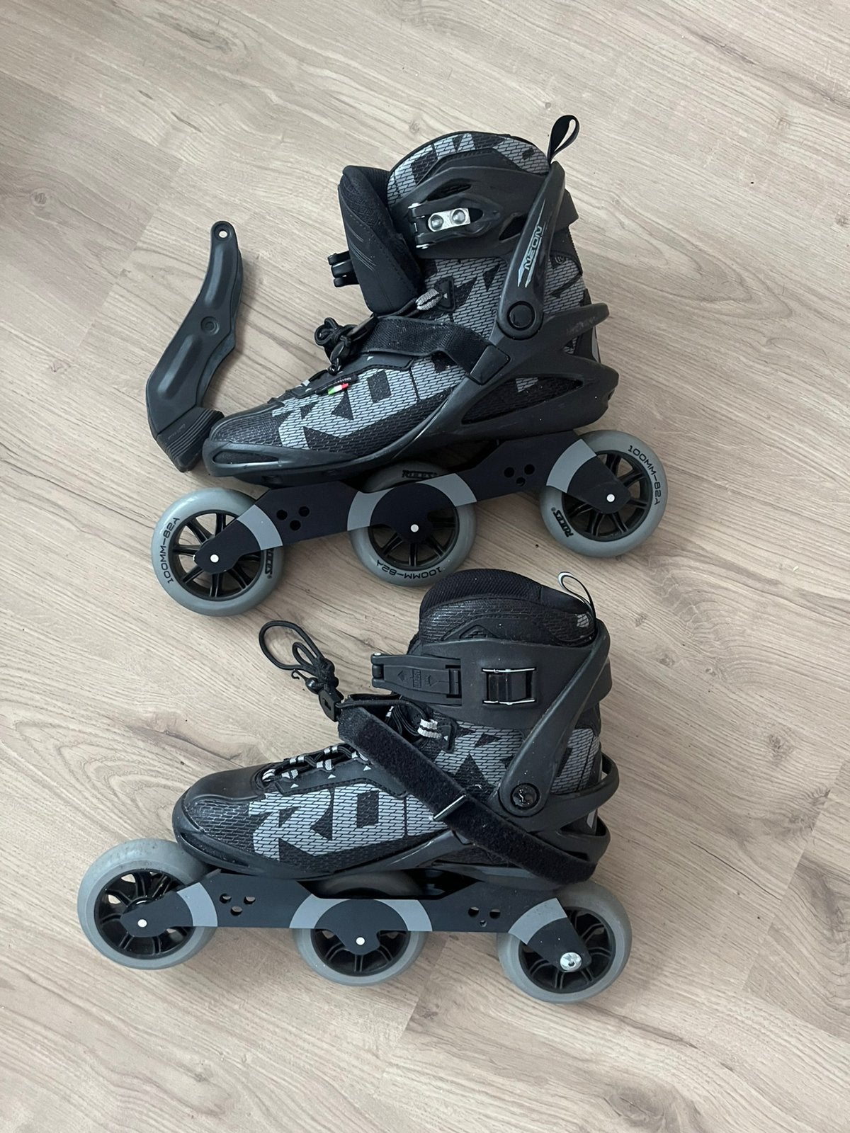 Roces Neon skeelers, Ophalen, Zo goed als nieuw, Roces