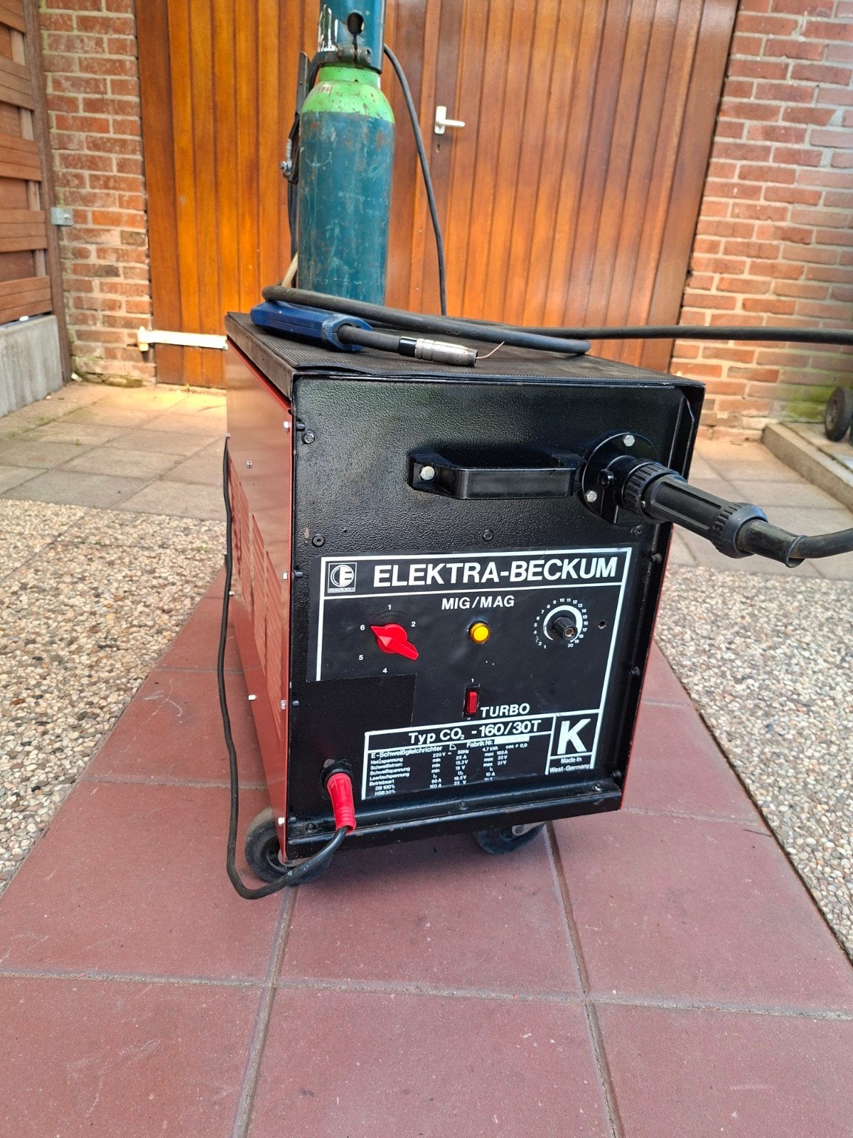 Elektra Beckum 160 30 turbo, Ophalen, Zo goed als nieuw, 150 tot 250 ampère, Co2
