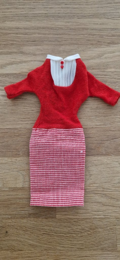 Barbie vintage jurk, Ophalen of Verzenden, Gebruikt, Kleertjes