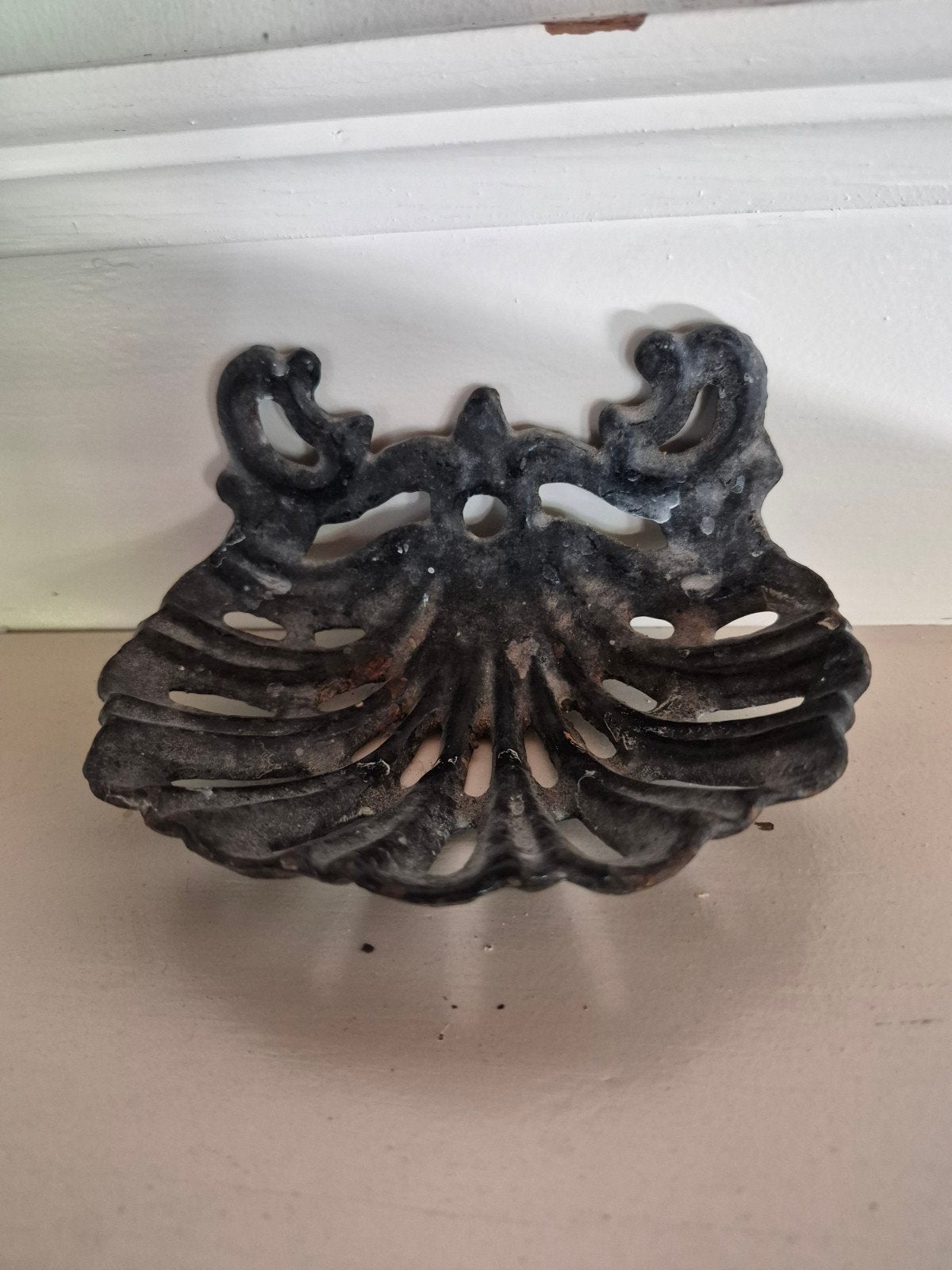 Antieke gietijzeren zeepschaal, Antiek en Kunst, Ophalen of Verzenden