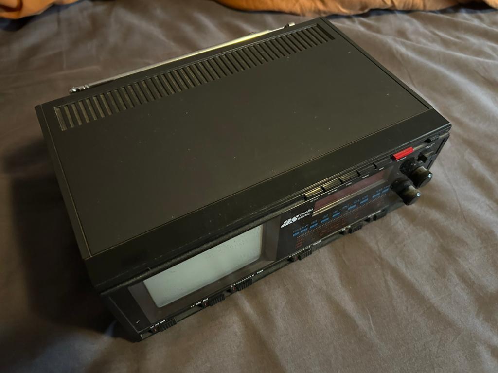 Zwart wit radio TV wekker Audio Sonic Retro TC945 old skool, Ophalen of Verzenden, Zo goed als nieuw