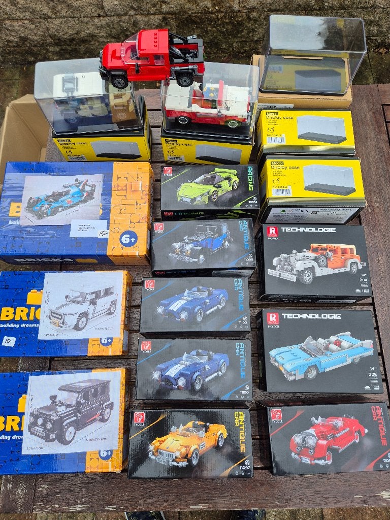 14 model autootjes + 5 lege acryl dispaycase, Ophalen of Verzenden, Nieuw, Overige merken