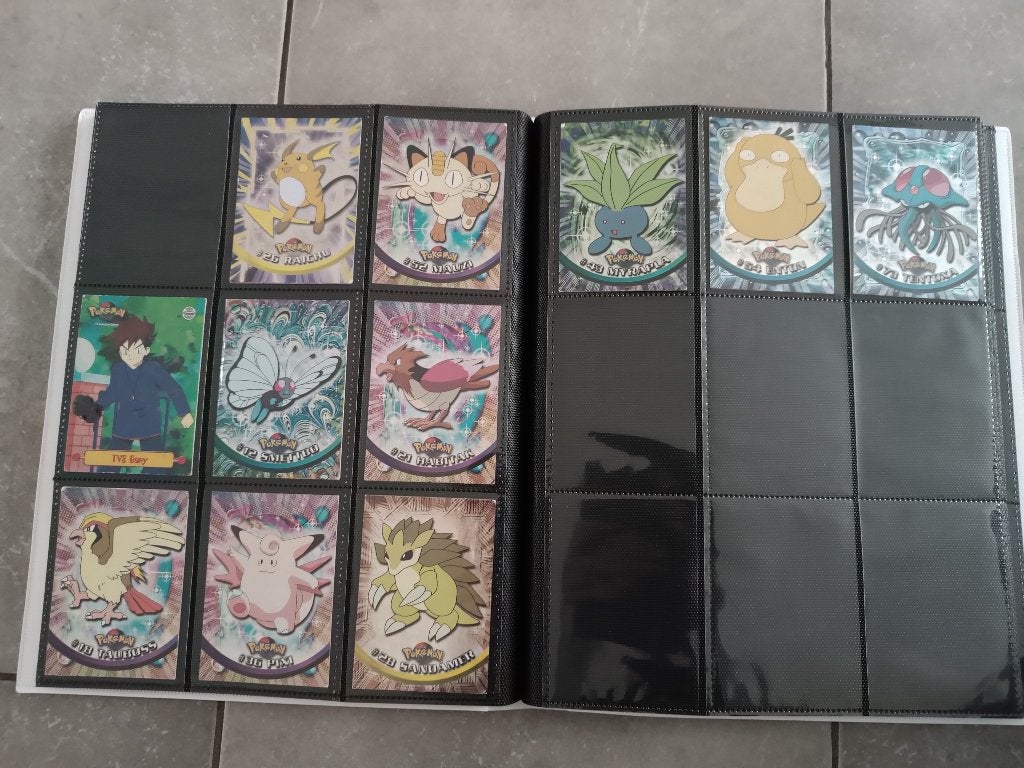 Pokemon topps kaarten, Hobby en Vrije tijd, Verzamelkaartspellen | Pokémon, Ophalen of Verzenden, Zo goed als nieuw, Meerdere kaarten