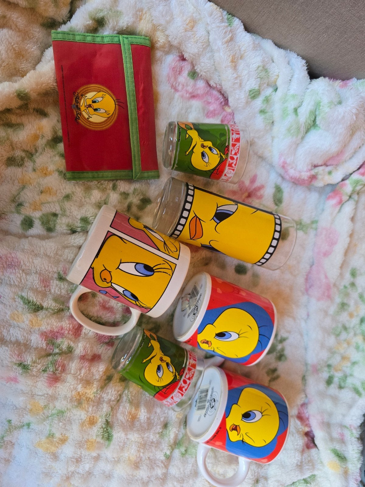 Tweety Bird Servies Set - Mokken en Glazen, Huis en Inrichting, Glas of Glazen, Gebruikt, Overige merken, Keramiek