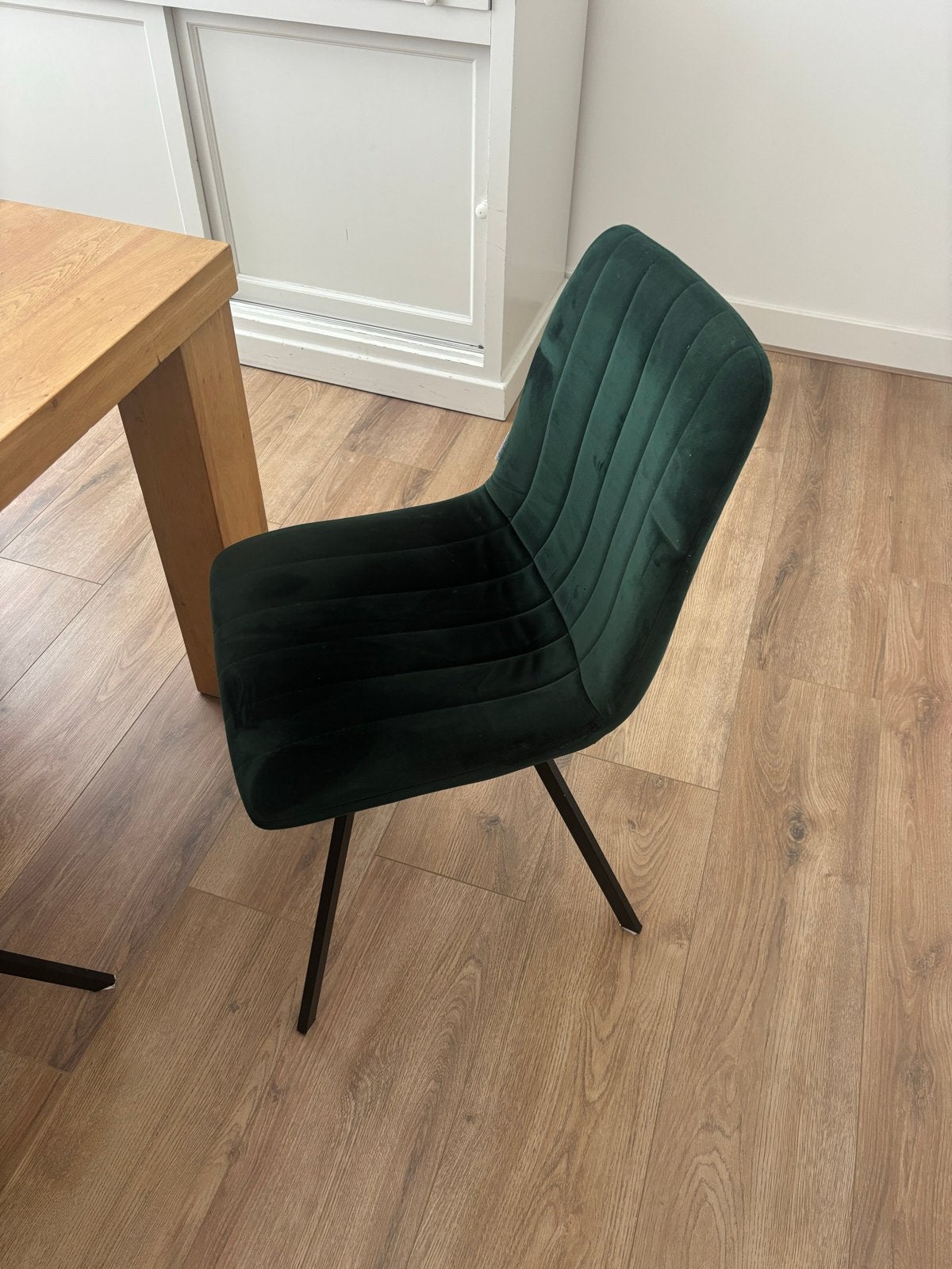 Set van 6 groene fluwelen eetkamerstoelen