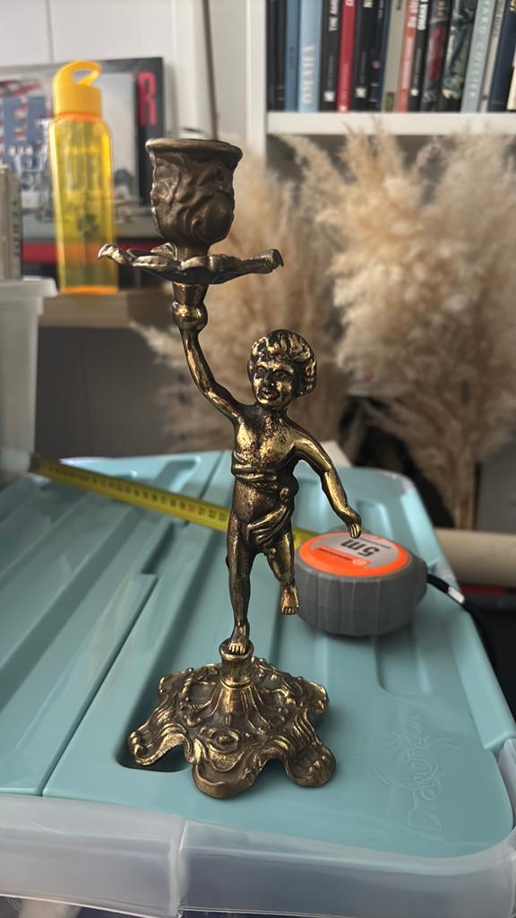 Vintage Cherub Brass Puti-kandelaar - 21 cm, Antiek en Kunst, Ophalen of Verzenden, Koper of Brons