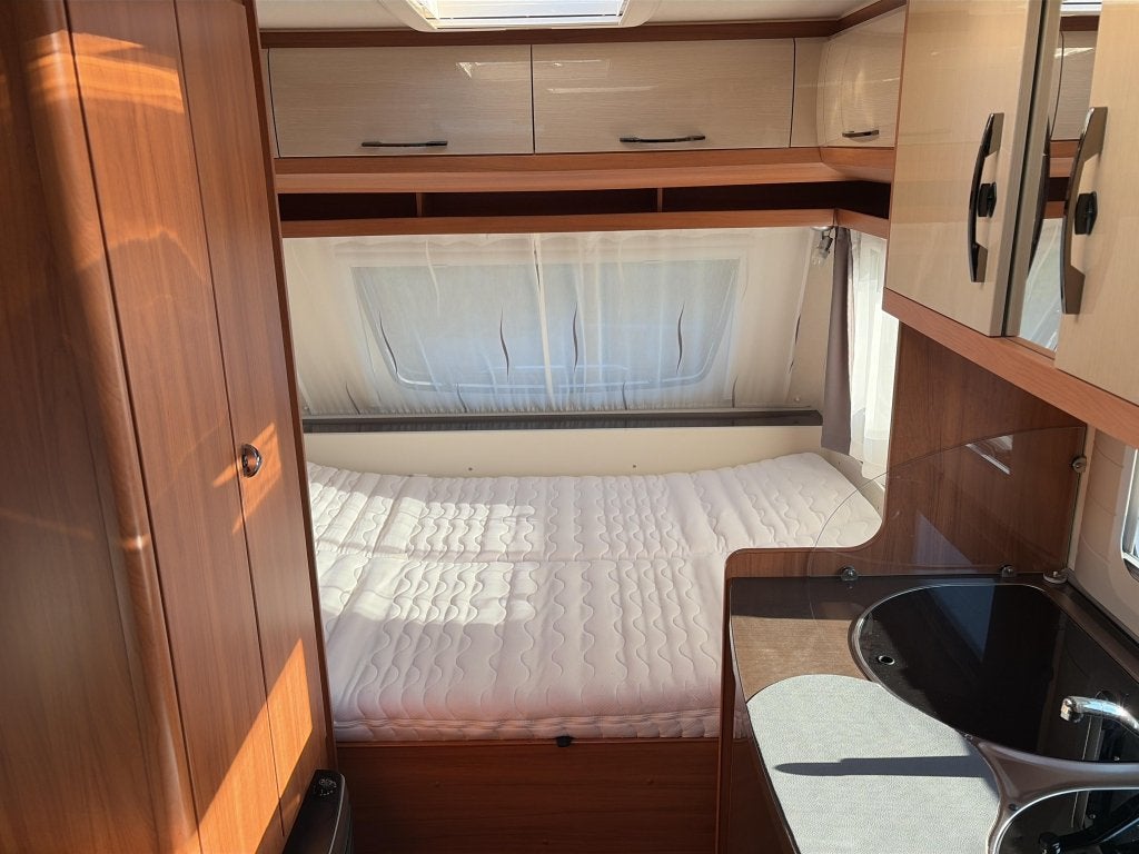 Hobby On Tour 390 SF Mover/Luifel/Fietsdrager, Caravans en Kamperen, Hobby, Schokbreker, Bedrijf, Treinzit