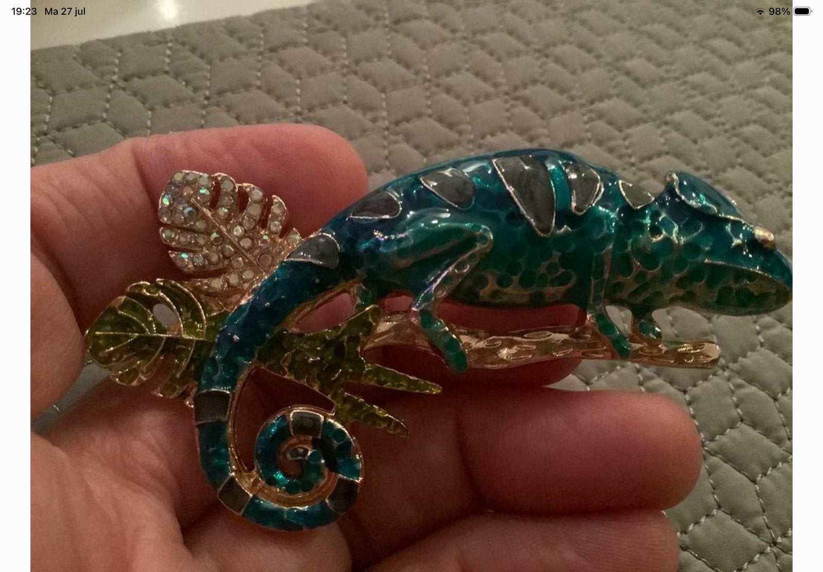 Vintage broche Aurora Borealis Emaille verguld GP, 10 cm of meer, Overige materialen, Verzenden, Zo goed als nieuw