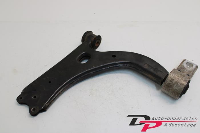 Draagarm links-voor van een Ford Fusion