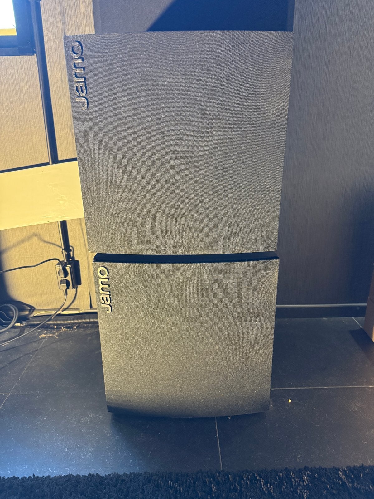 Jamo J112 Subwoofer 2 stuks, Subwoofer, Zo goed als nieuw, Basreflex, Jamo