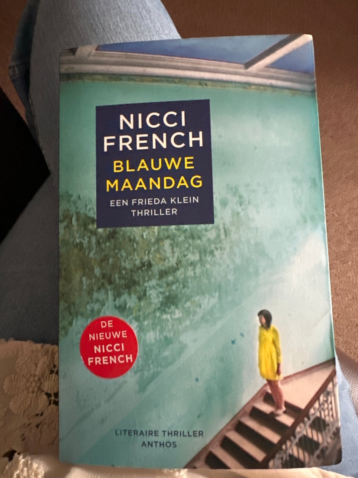 Nicci French - Blauwe Maandag (Frieda Klein Thriller), Boeken, Ophalen of Verzenden, Gelezen, Europa overig