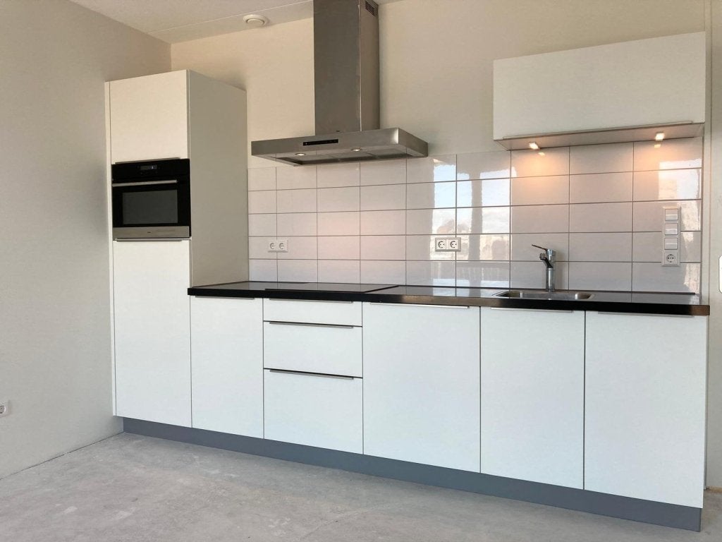NIEUW! Woonruimte te huur Develstein, Amsterdam