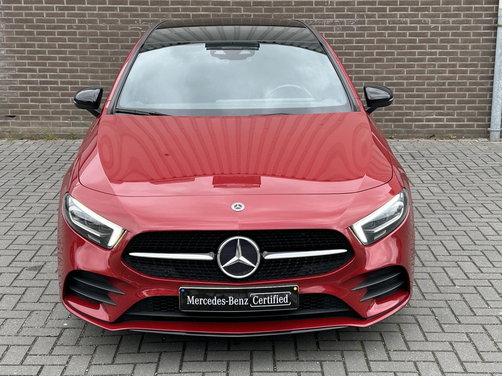Mercedes-Benz A-klasse 180 AMG | Panoramadak | Memory | Sfee, Auto's, 136 pk, Gebruikt, 4 cilinders, Leder en Stof