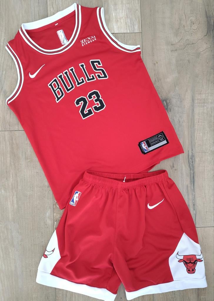 Basketbal tenue Bulls 23 voor 7-8 jaar, Sport en Fitness, Basketbal, Ophalen of Verzenden, Zo goed als nieuw, Kleding