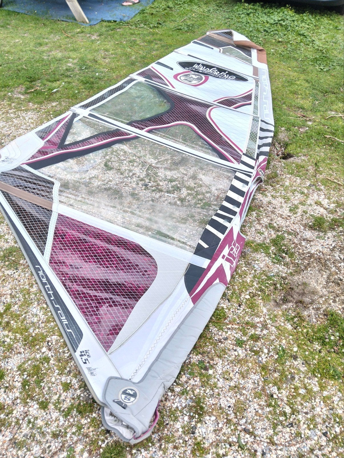 Vakantie set: N.S. Ice 4.5 m2 Natural 5.4 m2,gold mast 400, Watersport en Boten, Windsurfen, Ophalen, North sails, Zo goed als nieuw