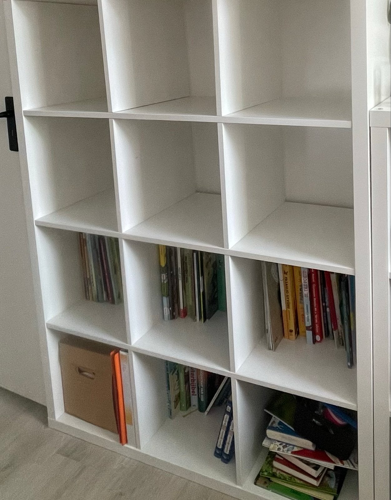 Gratis IKEA Kallax 4x3 vakkenkast (bovenste plank mist), Huis en Inrichting, Kasten | Boekenkasten, Ophalen, Gebruikt, 100 tot 150 cm