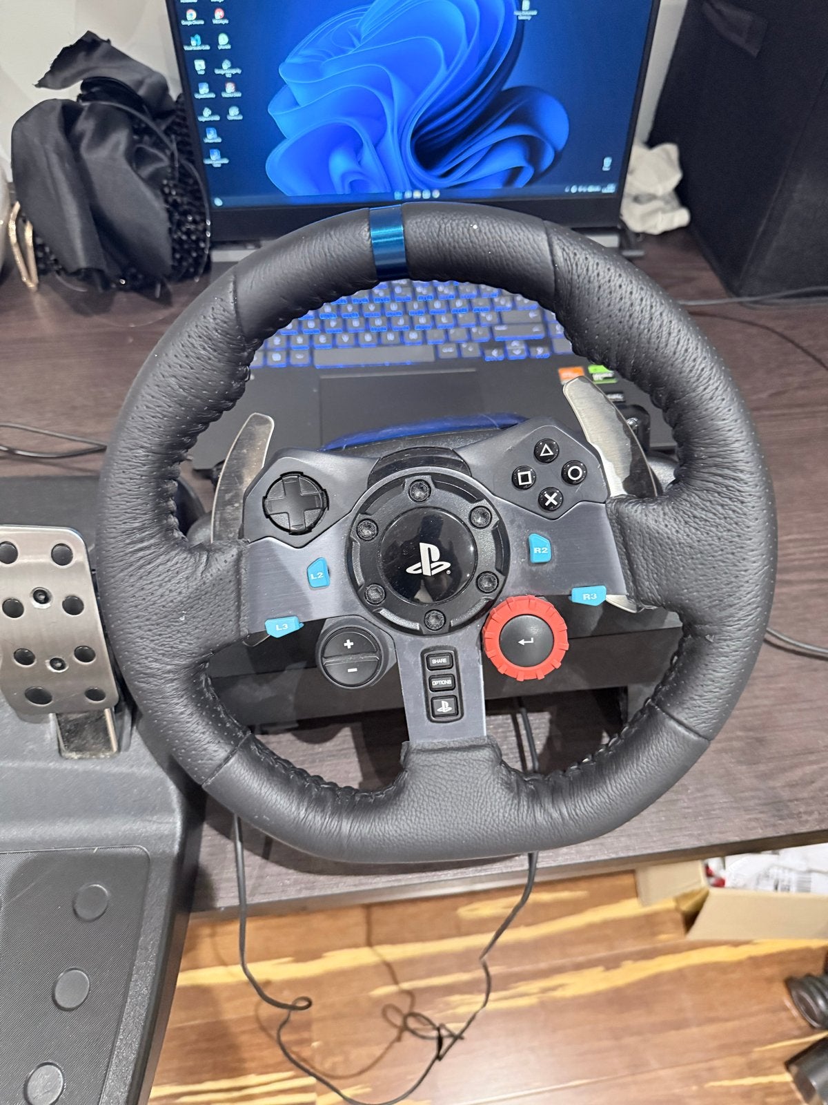 Logitech G29 racestuur met pedalen voor PlayStation en PC, Racestuur, Force feedback, Zo goed als nieuw, Logitech