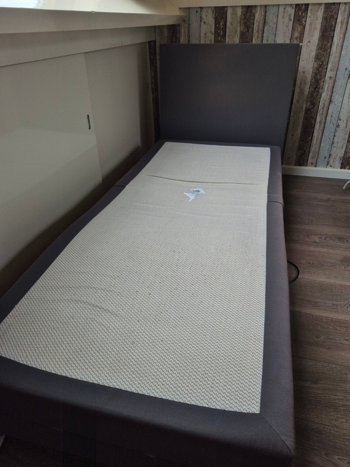 GRATIS Eenpersoons boxspring 90 x 200 cm., Huis en Inrichting, Ophalen, Gebruikt, 90 cm, Eenpersoons