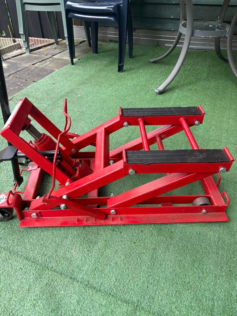 Motorfiets krik - Goede staat, weinig gebruikt, Auto diversen, Krikken, Garagekrik, Hydraulisch, Ophalen
