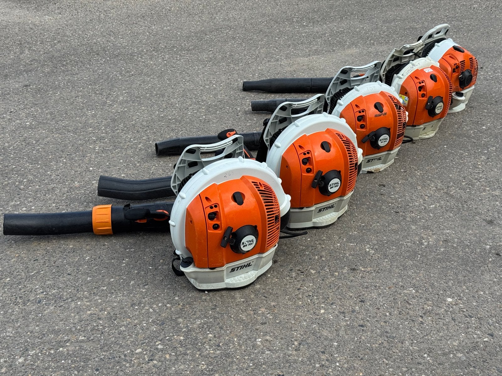 Stihl BR 500 Bladblazers (5 stuks), Tuin en Terras, Benzine, Gebruikt, Ruggedragen, Ophalen of Verzenden