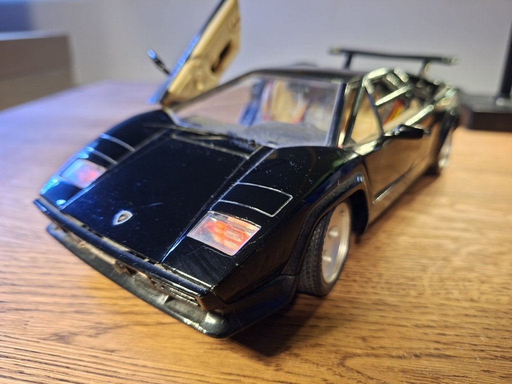 Bburago Lamborghini Countach 1:18 – Vintage Made in Italy, Ophalen, Zo goed als nieuw, Auto, Bburago