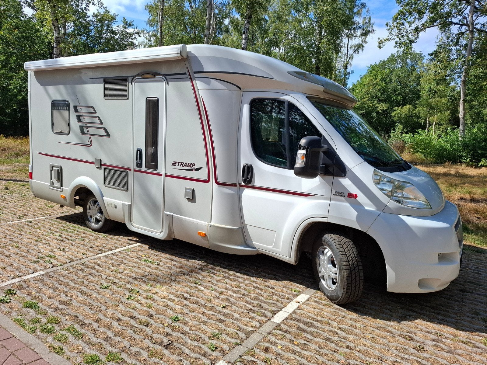 Hymer Tramp T 575 SL - Krachtige Off-Grid Camper met Luxe, Particulier, Rondzit, Fietsenrek