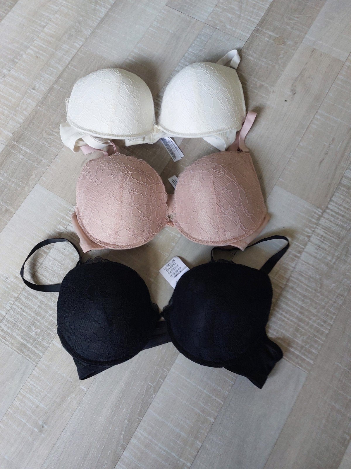 3-pack Primark push-up BH's 85 E zwart, beige, wit, Kleding | Dames, Primark, Ophalen of Verzenden, Zwart, BH