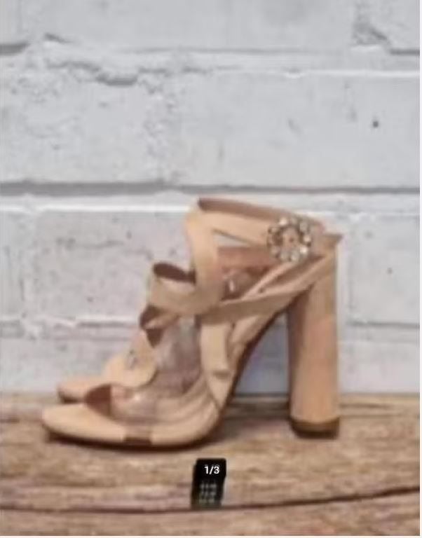 TIFFI - Prachtige suedeleren pumps maat 38 - Nieuw €165, Pumps, TIFFI, Nieuw, Ophalen of Verzenden
