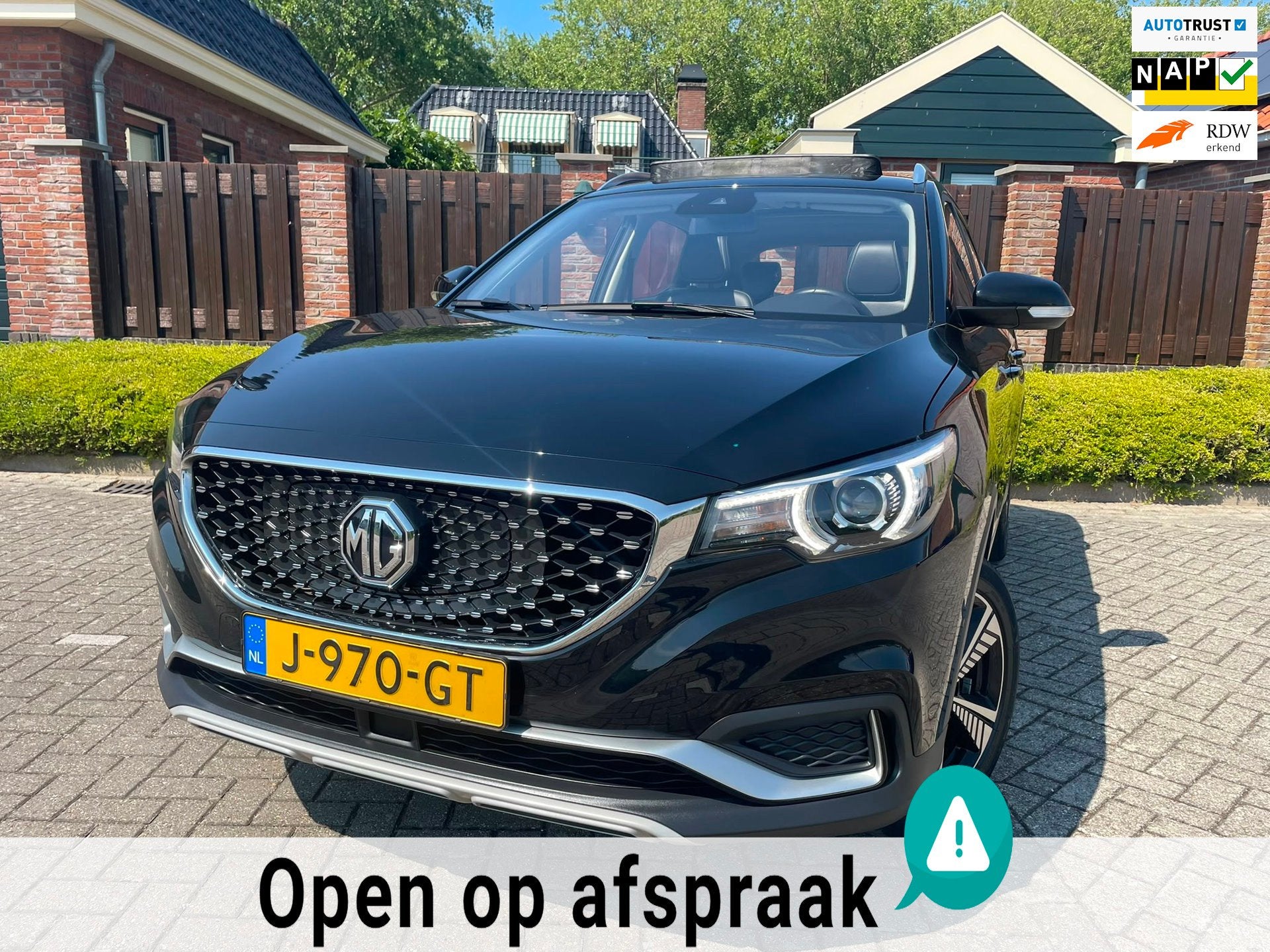 MG MG ZS EV Luxury 45 kWh NAVI PANORAMADAK CRUISE NAP PDC, Auto's, MG, Gebruikt, Zwart, ZS, 1507 kg