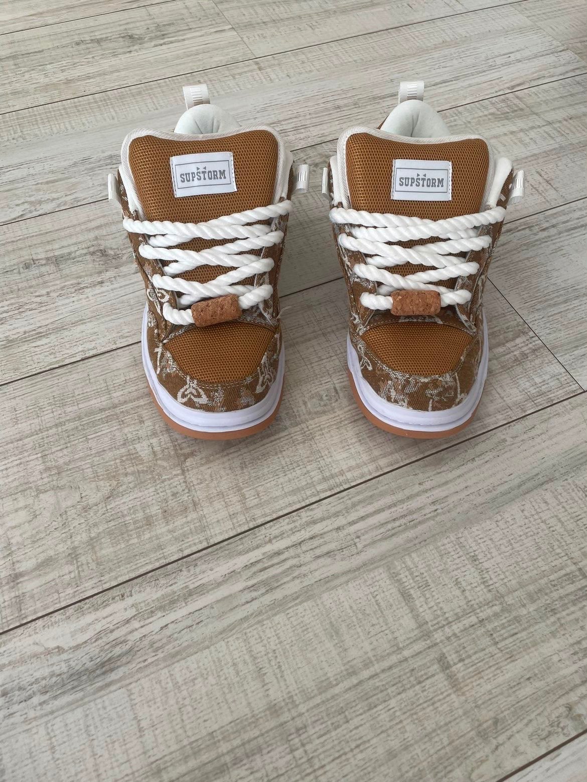 Nieuw! Stoere heren sneaker maat 44, Bruin, Nieuw, Ophalen of Verzenden, Sneakers of Gympen