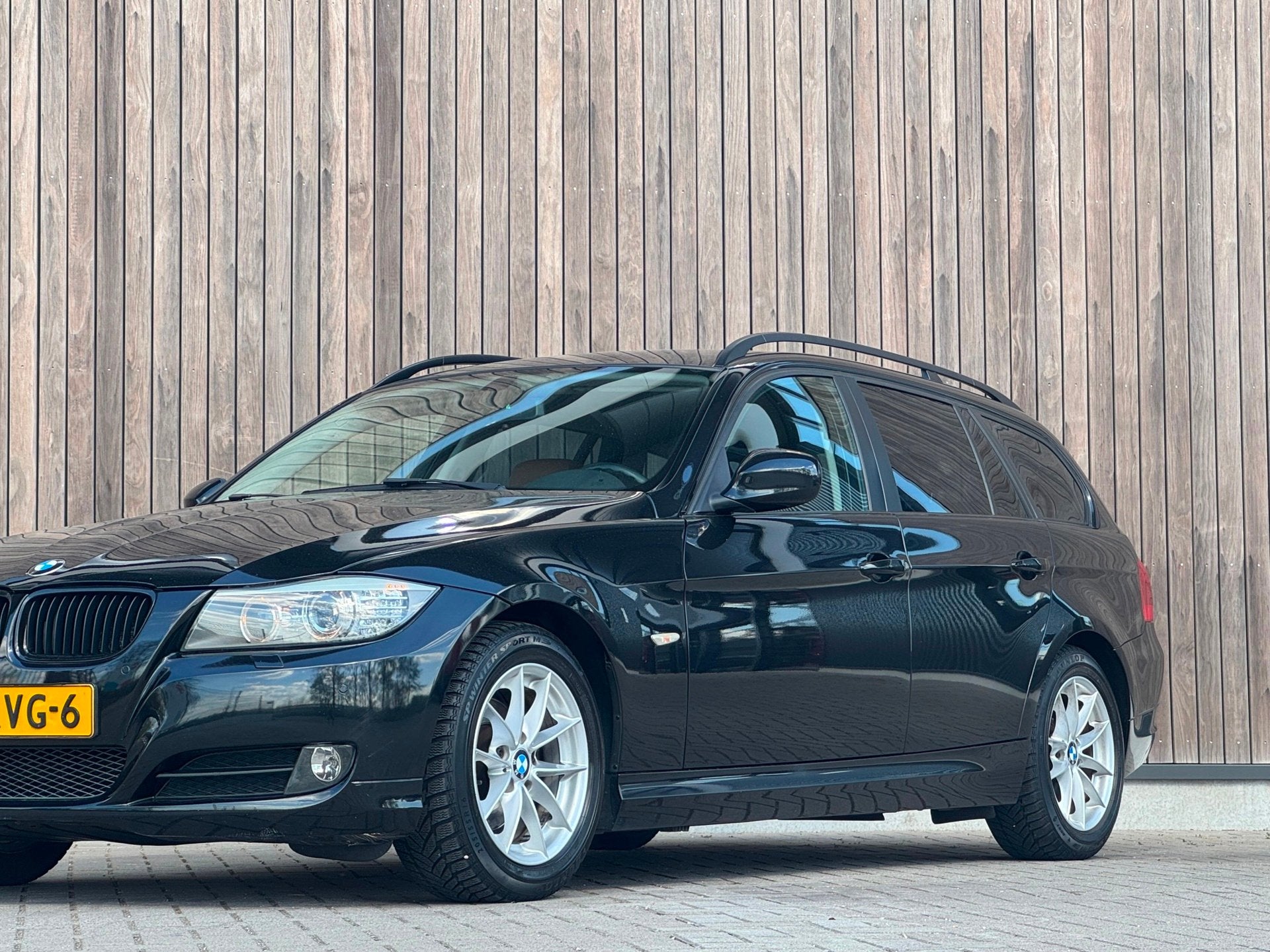 BMW 3-serie Touring 318i Business Line Style |LEES TEKST|, Auto's, BMW, Automaat, Euro 5, 1435 kg, Zwart