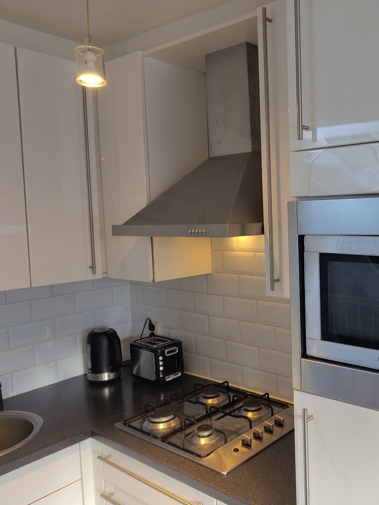 Extractor hood / Afzuigkap, Witgoed en Apparatuur, Afzuigkappen, Ophalen, Gebruikt, Wandschouwkap, Motor