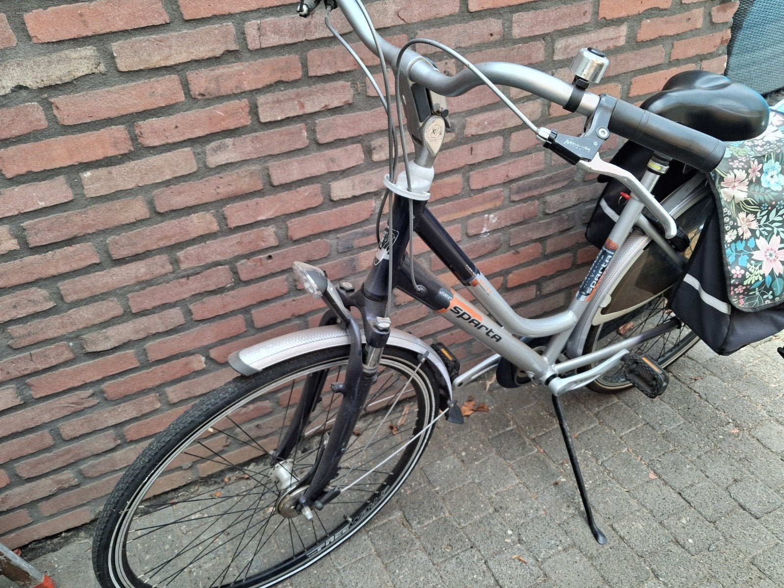 Sparta Dallas Hybride Damesfiets - 46cm frame, 28 inch wiele, Fietsen en Brommers, Overige merken, Gebruikt, Velgrem, Ophalen of Verzenden