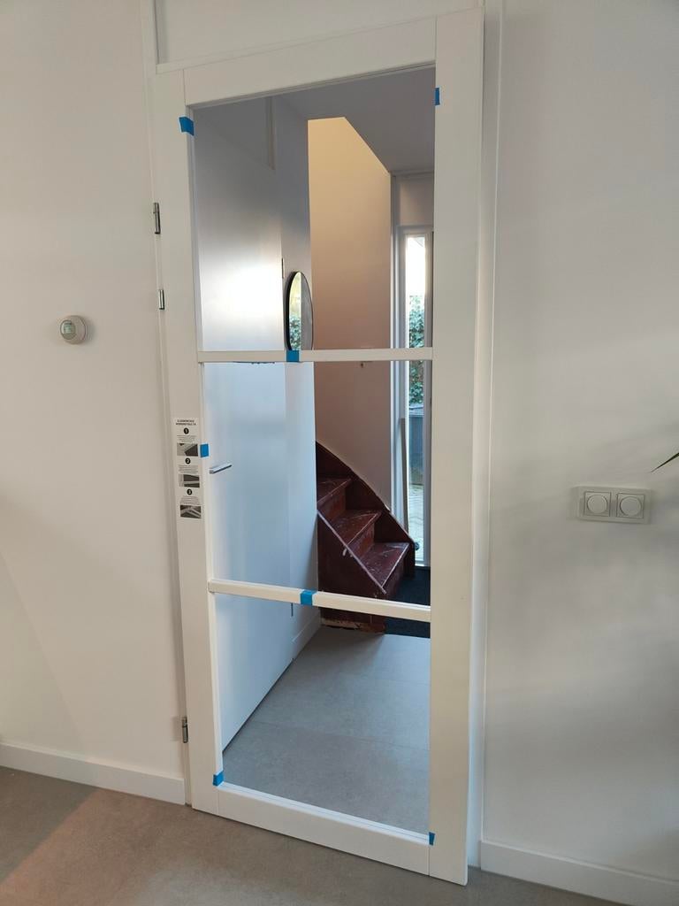 Sencys Praxis Opdekdeur wit met mat glas en tochtstrip, Ophalen, 80 tot 100 cm, Binnendeur, Nieuw