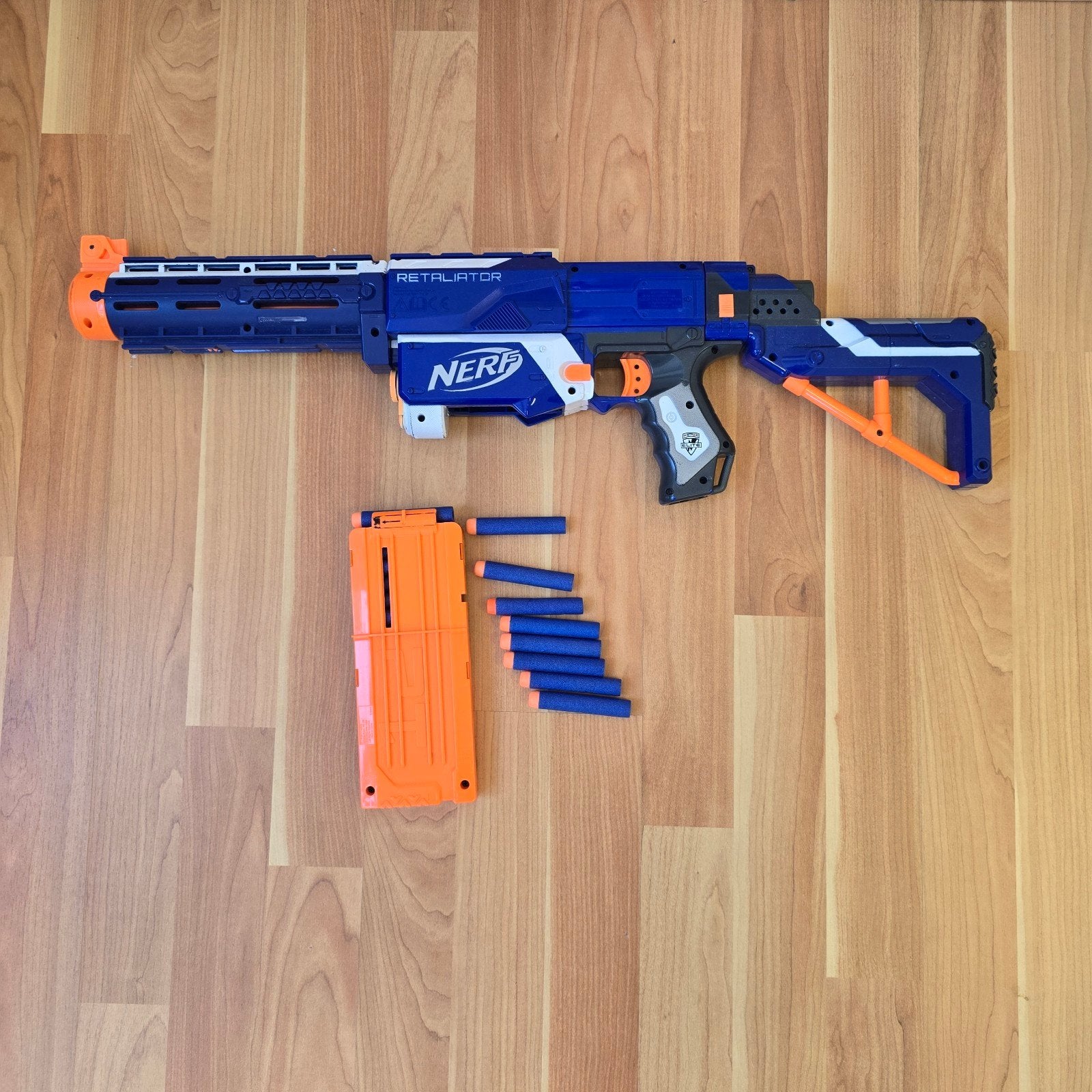 Nerf Retaliator Blaster met accessoires en 20+ darts, Kinderen en Baby's, Speelgoed | Buiten | Actiespeelgoed, Ophalen of Verzenden