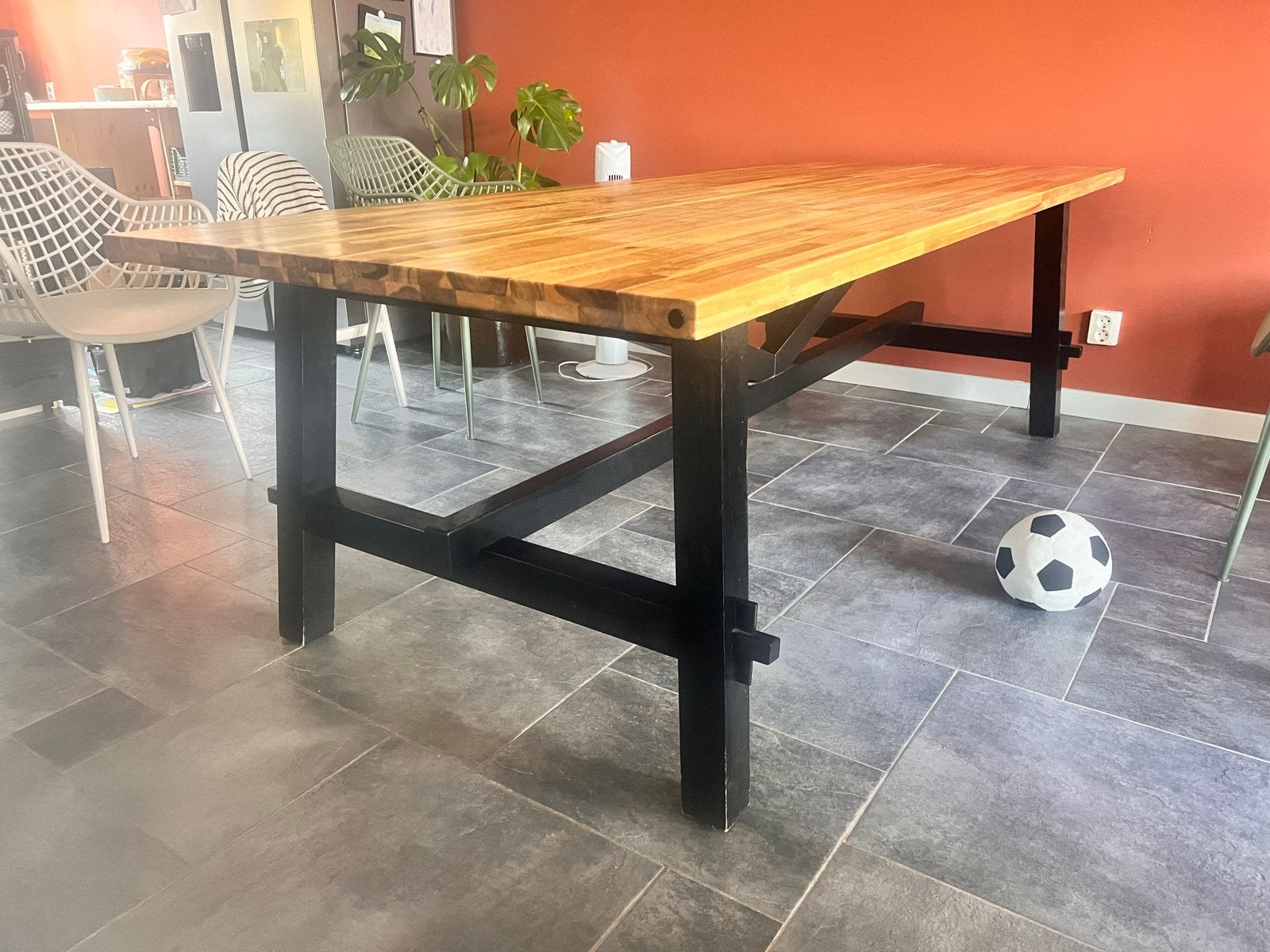 IKEA Skogsta eettafel - Massief acaciahout, Ophalen, Gebruikt, 200 cm of meer, 50 tot 100 cm