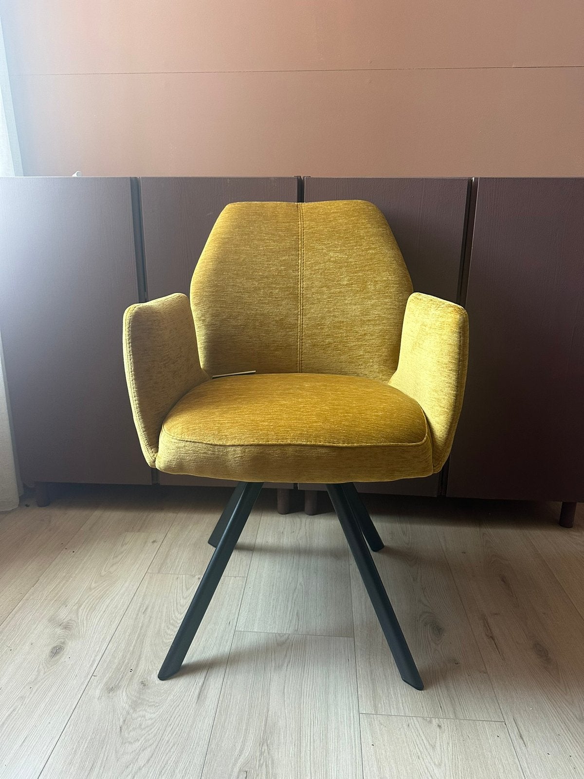 HelloChair Ubba, Ophalen, Zo goed als nieuw
