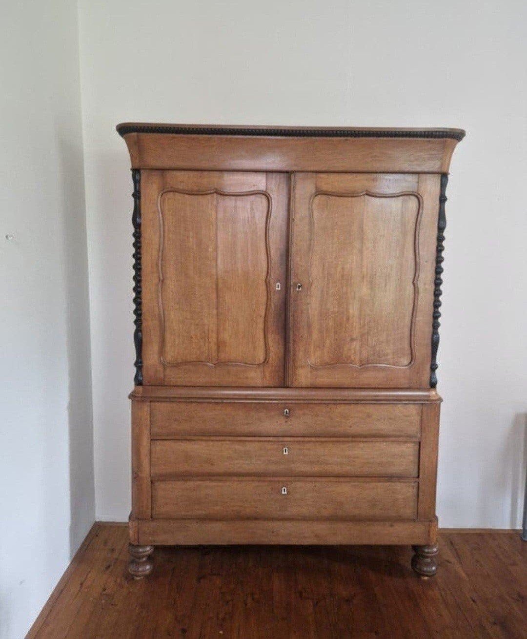 Mooi kabinet te koop, Ophalen