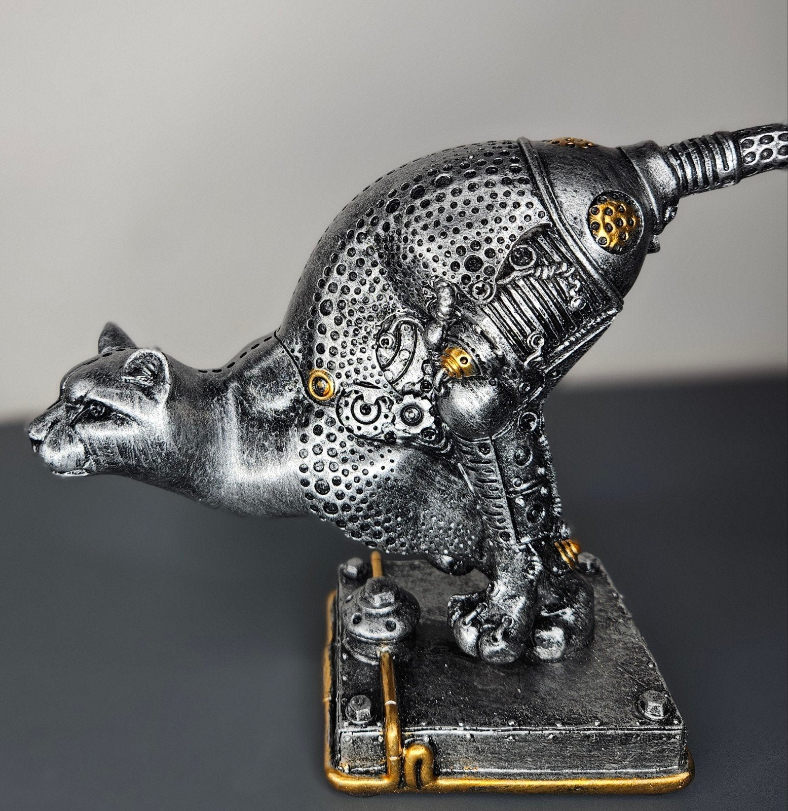 Beeldje, Steampunk "Cheetah" H.17cm, Ophalen of Verzenden, Nieuw, Dier